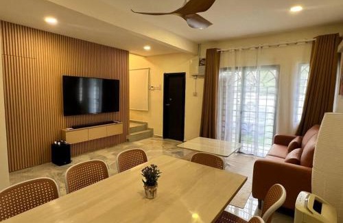 Subang Jaya House | Peaceful Escape - Landed Endlot House Subang Jaya