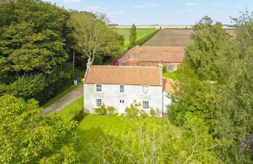 Grimsby House | Peaceful Farmhouse - Uk44787