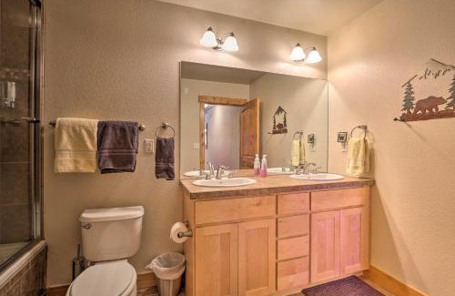 Fraser Apartment | Peaceful Fraser Condo with Patio - by Hiking Trails!