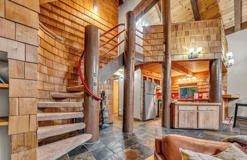 Comstock Acres House | Peaceful Getaway | Pet-Friendly w/Hot Tub & Grill