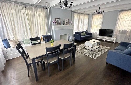 White Plains Villa | Peaceful Mansion in White Plains. Close to everything