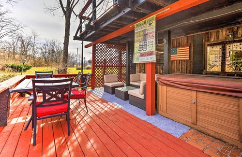 Mount Sterling Cottage | Peaceful Mt Sterling Cabin: Deck & Fire Pit!