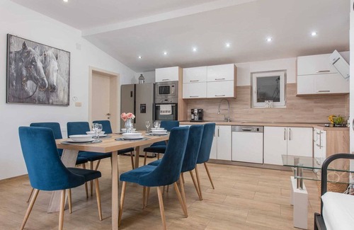 Lecevica Villa | Peaceful Oasis Villa Didovina