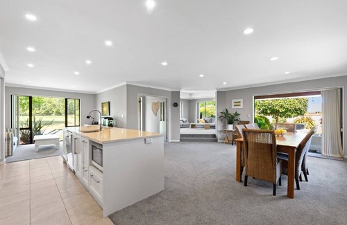 Blenheim House | Peaceful Retreat at Your Doorstep on Forest Park Drive