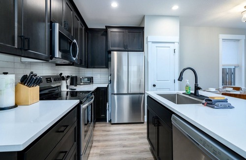 Carlton House | Peaceful Sophistication