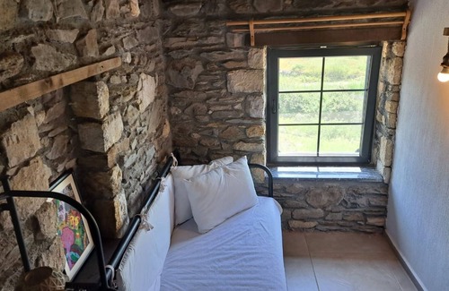 Karaburun Apartment | Peaceful Stone House with Nature View in Karaburun