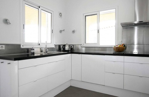 Roquebrun House | Peaceful Villa with Pool & Views