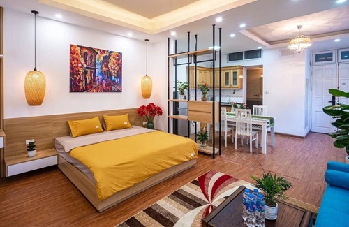 Hang Trong Apartment | Pearl/Bathtub/In the Old Quarter/Near Hoan Kiem Lake