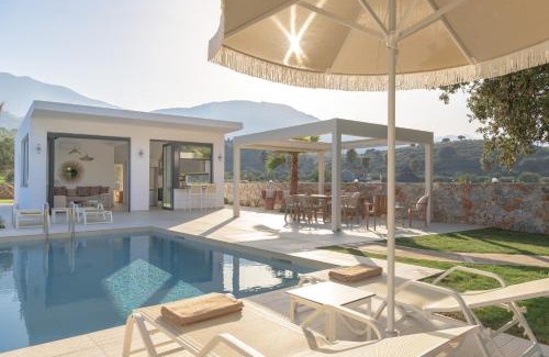 Mathes Villa | pelagias villa lefka with heated pool
