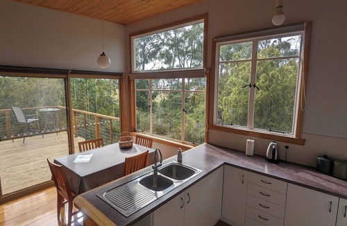 Boomer Bay House | Pelican's Rest Accommodation | cosy & private self-contained houses | TASn