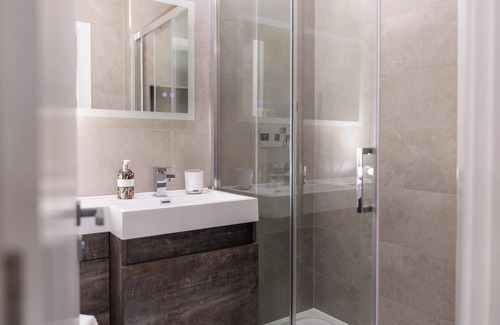 Treorchy Hotel | Pencelli Hotel