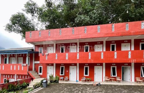 Berastagi Hotel | Penginapan Gindo Sidebuk Debuk Berastagi RedPartner