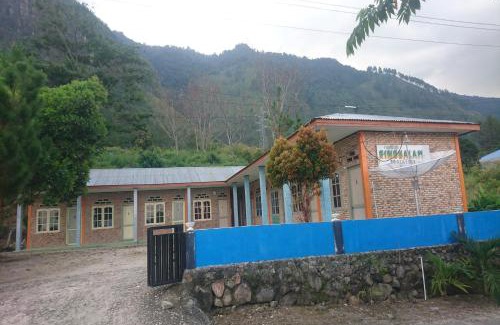 Silahi Sabungan House | Penginapan Rindu Alam Soala Gogo