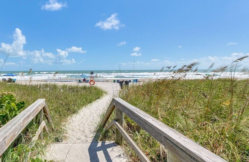 Cocoa Beach Villa | Penguins on the Beach Villas