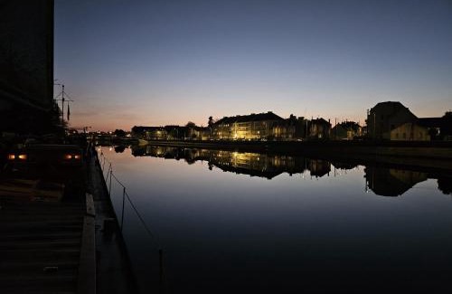 Creil Boat Rental | peniche logement