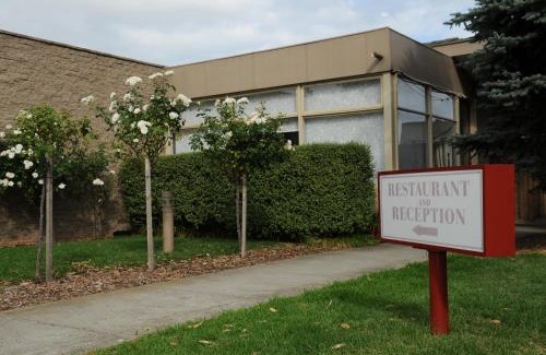 Tyabb Hotel | Peninsula Motor Inn