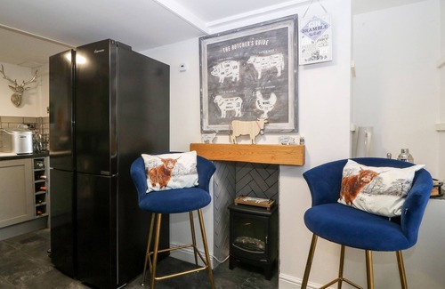 Rhyd-y-clafdy Cottage | PENNANT COTTAGE, pet friendly, with a garden in Llithfaen