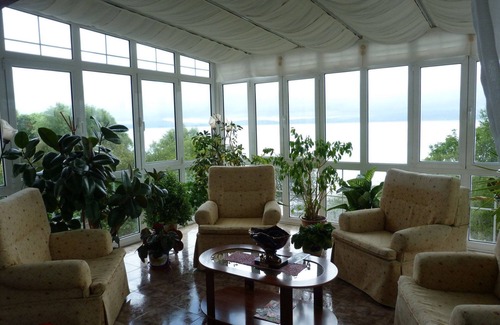 Campoo de Yuso House | Pensión El Carloto