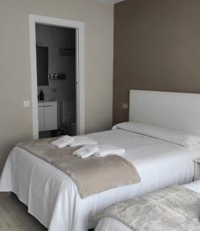 A Pontenova House | Pensión NAVIA A Pontenova