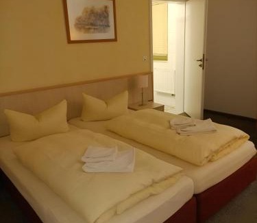 Alt Zeschdorf House | Pension Am Seeberg