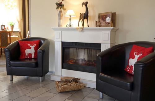 Claussnitz Hotel | Pension Gasthof und Hotel Roter Hirsch