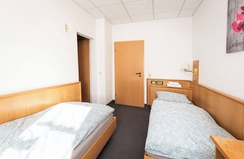 Burghausen-Rueckmarsdorf Hotel | Pension Greiser