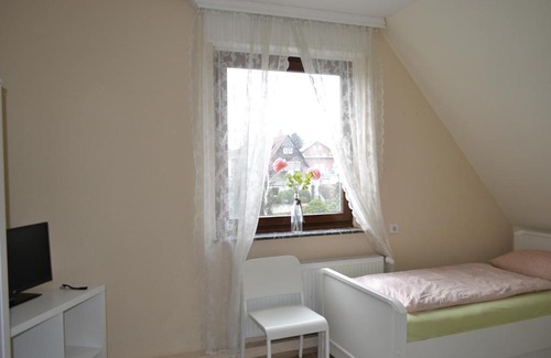 Buende House | Pension Highway Bünde