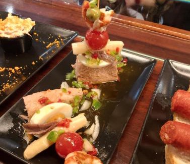 Oiartzun House | Pension & resataurante AMAZKAR