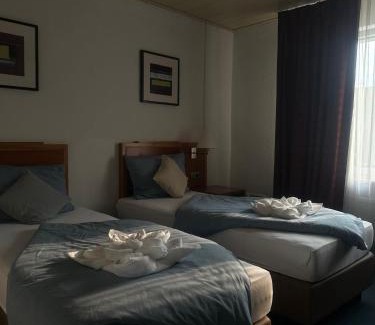 Broderstorf House | Pension Rooms