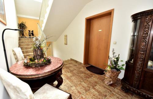 Ottendorf-Okrilla Bed & Breakfast | Pension Schwesinger