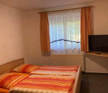 Nossen House | Pension Tom´s Hütte