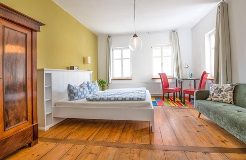 Naumburg House | Pension und Ferienwohnung Onkel Ernst