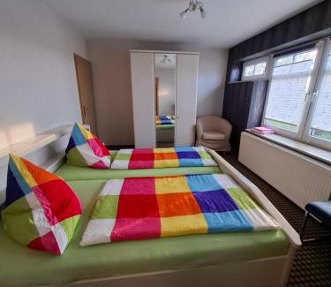 Tonna House | Pension Zum Römer