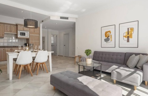 Puerto Banus Apartment | Penthouse in Andalucía del Mar for 4 people | ADM 2-403