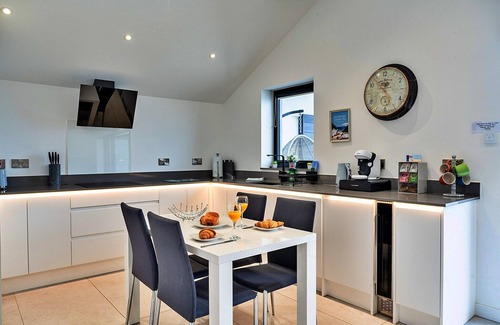 Teignmouth Apartment | Penthouse apartment in Teignmouth, No Deposit