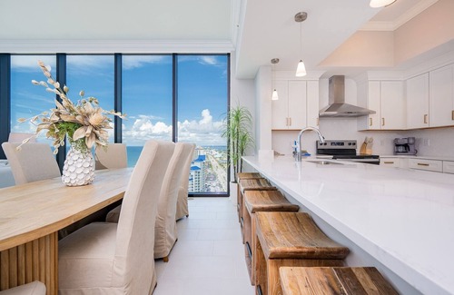 Gulf Shores Condo | Penthouse condo! Brand New Complex! Panoramic Park, Pier, and Gulf Views!