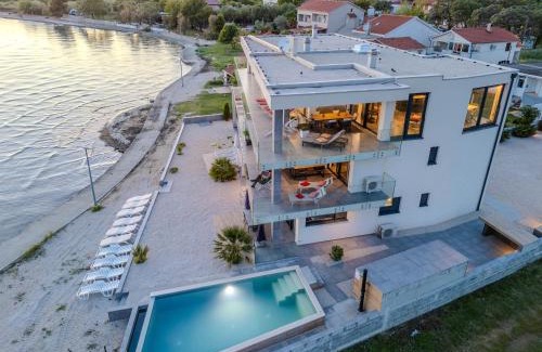 Privlaka Apartment | Penthouse Jimmys Beach Privlaka, Wahnsinns Blick und beheiztem Pool