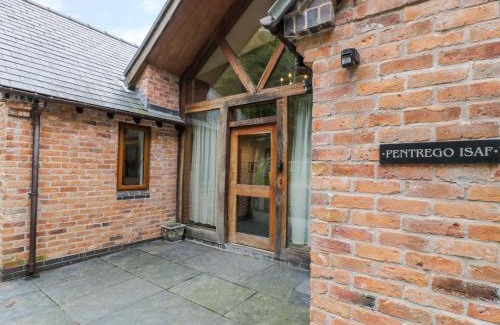 Meifod House | Pentrego Isaf