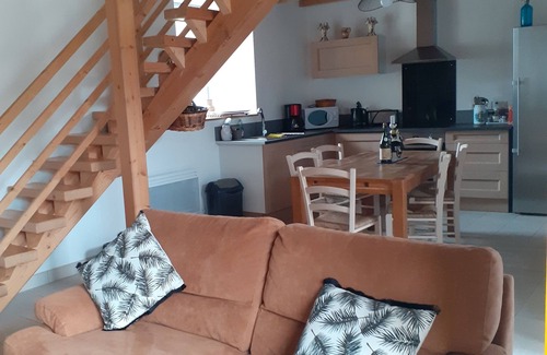 Camaret-sur-Mer House | Penty, sea view from 1st floor, bedroom on ground floor, garden, sea and GR34 500 m away.