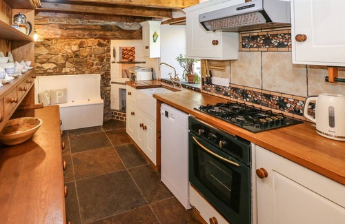 St Dogmaels Cottage | Penywhelp House
