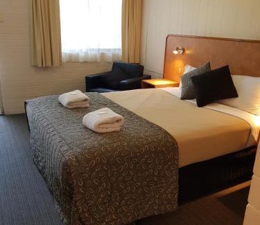 Clermont Hotel | Peppercorn Motel