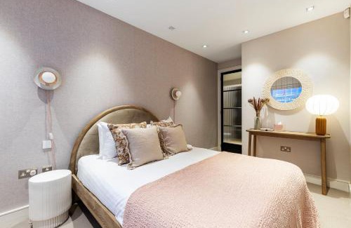 South Bank House | Pepys House A Modern Touch of History