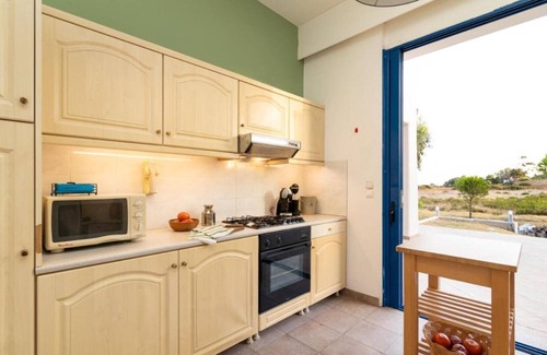 Gennadi Villa | Perfect Beach House