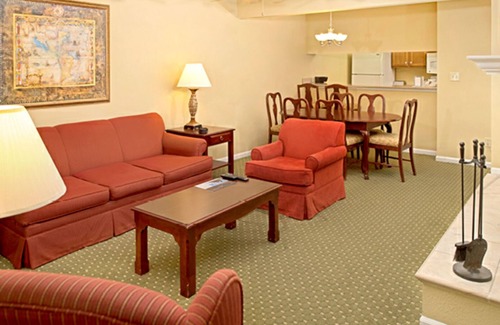 Berkeley Condo | Perfect for large groups. 8BDR/8BA package in Historic Powhatan Resort.