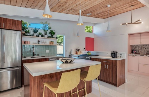 Racquet Club Estates House | Perfect Mid Century Palm Springs Weekend