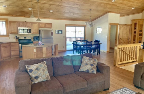 Grand Lake House | Perfect Mountain Cabin For Families And Large Groups, Close To Town And The Lake