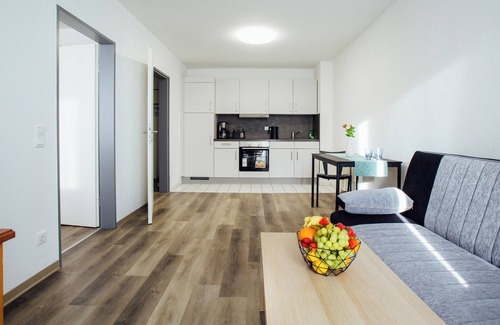 Koetschlitz Apartment | Perfekte Apartments mit Küche, Balkon, Waschmaschine, Trockner, Grill, W-lan