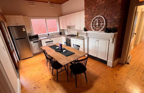 Saint Kilda South House | Period Home in Best Location in St Kilda