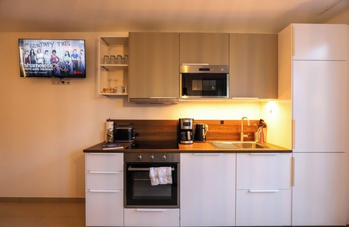 Butzbach Apartment | Perle der Wetterau - Parking - SmartTV - Kitchen