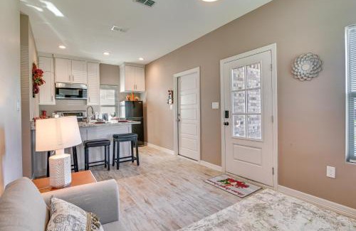 Brownsville Apartment | Pet-Friendly Brownsville Apartment with Yard!